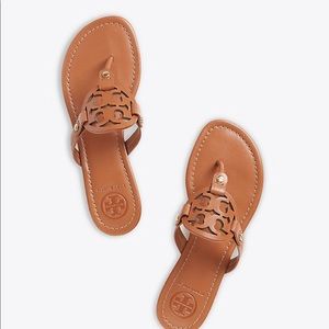 Meet your Posher, Ayeshia